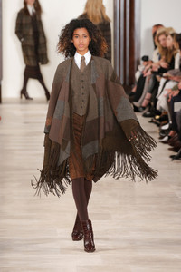 12729442_117739625281783_1273508271_n.th