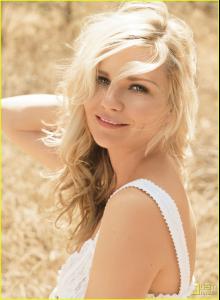 56b7b71ebe33d_KirstenDunst(2).thumb.jpg.