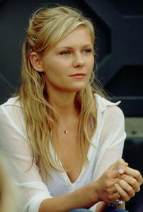 56b7b7618bfa1_KirstenDunst(4).thumb.jpg.
