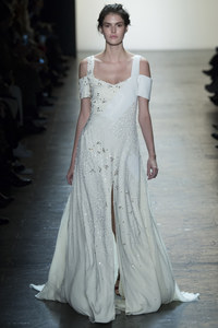 56c1badd7d4a0_prabal_van1closed.thumb.jp