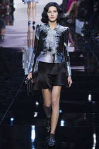 armani1.thumb.jpg.f7c381361e0be14a925e80