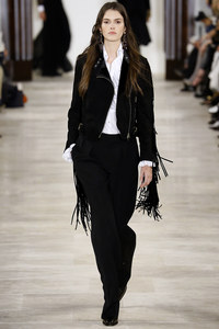 lauren_van2.thumb.jpg.2026f6b35cf85ddbde