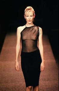 56def8f1733fc_emmab.thumb.jpg.497d794026