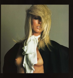 570100991fd47_Vogue2010(1).thumb.jpg.df2