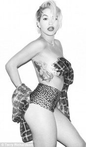 rita-ora-terry-rich-2014 (20).jpg