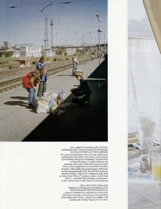 7 uk_vogue_jan_2005_22.jpg