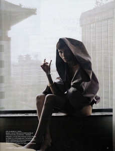 26 uk_vogue_jan_2005_41.jpg