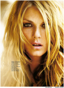Elle_2009_Angela_Lindvall.jpg
