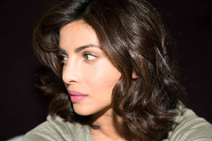 Slider_4_-_Priyanka_Chopra__Actress.thum