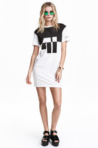 hmprod.thumb.jpeg.2c9831f35faa2a96e79177