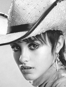 pic4.thumb.jpg.5bd07f15fe740a9b8768bd747