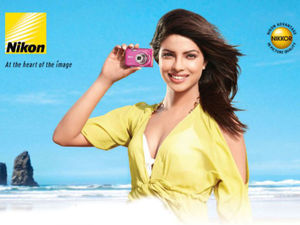 priyanka-chopra-nikon-cameras_1366473319