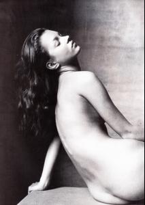 us_vogue_sept_1996_41.thumb.jpg.022915f9