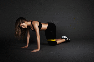 Camila Morrone (16).gif