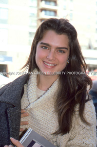 Brooke-Shields-by-Jonathan-Green-3.jpg