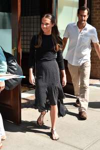 Alicia-Vikander--Greets-Her-Fans-in-Manhattan--15.jpg