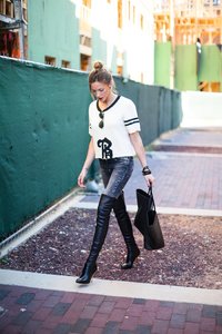 Katie-Cassidy-Street-Style1.jpg