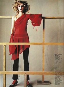 elle march 2000 photo Ruven Afanador (11).jpg