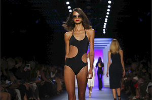 Cushnie-et-Ochs-RTW-SS17-New-York 1.jpg