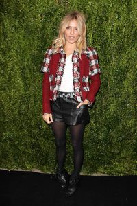 smiller  â 251016ZNimage10.jpg