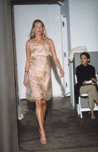 HELMUT-LANG-SPRING-2000-RTW-74.JPG