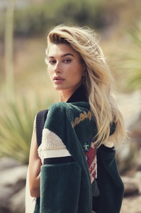 hailey-baldwin-guess-holiday-2016-green-bomber.jpg