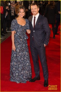 michael-fassbender-alicia-vikander-light-between-oceans-premiere-09.jpg