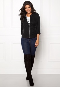 happy-holly-gabrielle-jacka-svart_1.jpg