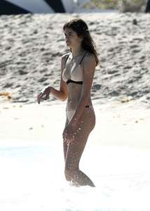 Kaia-Gerber-in-Bikini-2016--97.jpg