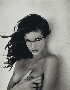 Stephanie Seymour_Sante D'Orazio, 1992.jpg
