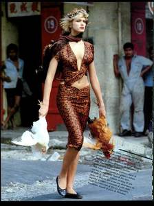 Jo Kelley, VOGUE Italia, June 1984, a vi ta scperta,hans feurer 3.jpg