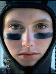 Jo Kelley, VOGUE Italia, June 1984, il genere belva aggionato,hans feurer 5.jpg