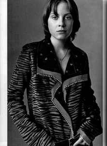 vogue italia july 1999 steven meisel (15).jpg