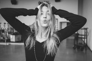 martha-hunt-photos (1).jpg