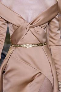 detail-defile-elie-saab-printemps-ete-2017-paris-detail-8.jpg