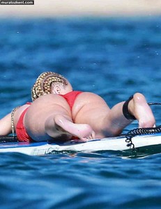 iggy_azalea_bikini_0014.jpg