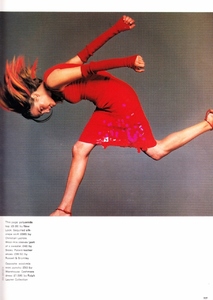 uk_elle_aug_1999_5.jpg