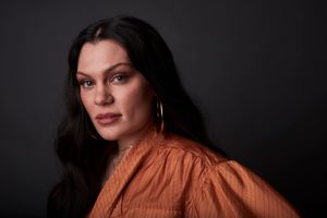     jessiej110217BZNimage104.jpg