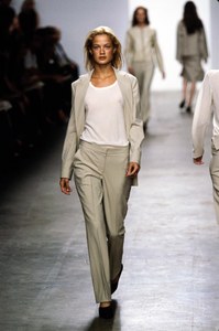 CALVIN-KLEIN-SPRING-1999-RTW-17-CAROLYN-MURPHY-CN10041314.jpg