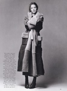 bazaar_us_november_1993_24.jpg