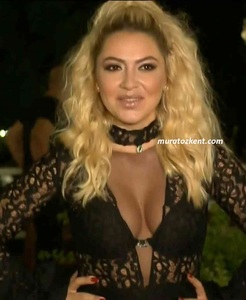 hadise_dekolte_tvcaps_0008.jpg