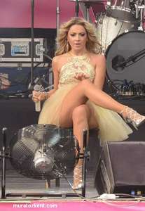 hadise_frikik_seksi_resimleri_0020.JPG