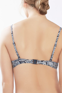 997EF1A800_400 (2).jpg