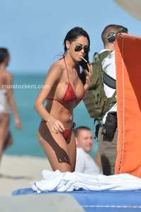 nabilla_benattia_hot_bikini_0019.jpg
