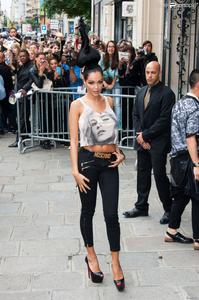 1173091-nabilla-benattia-arriving-for-the-950x0-1.jpg