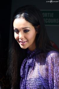 1204411-nabilla-en-juin-2013-a-paris-950x0-1.jpg