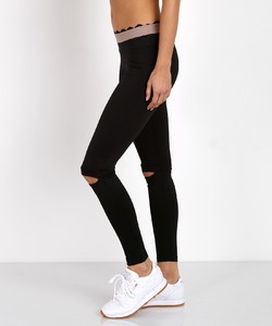 track-bliss-knockout-legging-black 3.jpg