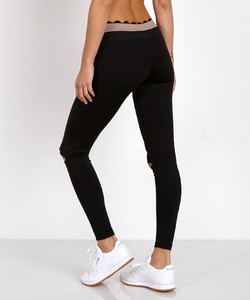 track-bliss-knockout-legging-black 4.jpg