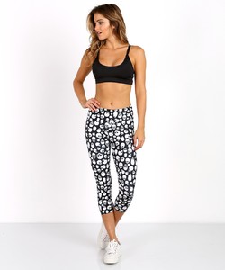 onzie-elastic-sports-bra-black 1.jpg