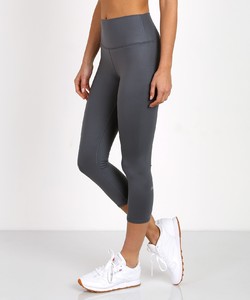 alo-high-waist-airbrush-capri-slate 3.jpg